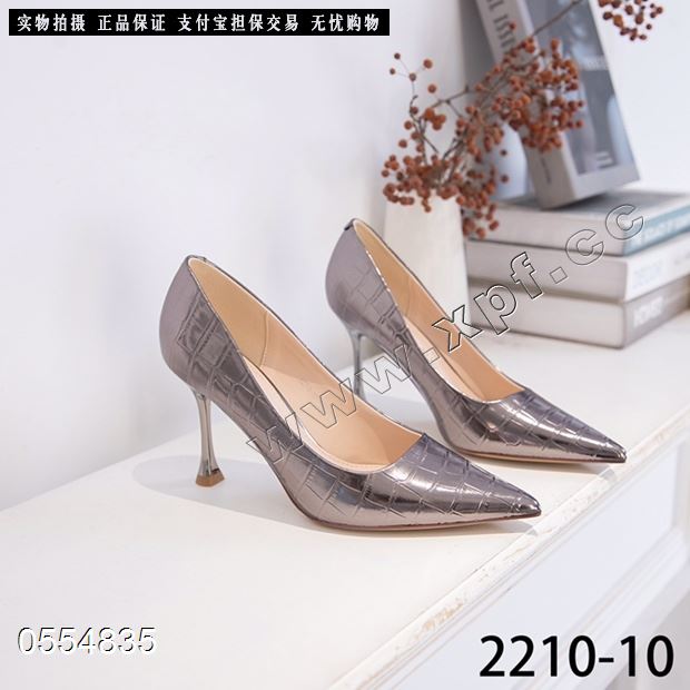 钎金鸟时尚单鞋2210-10