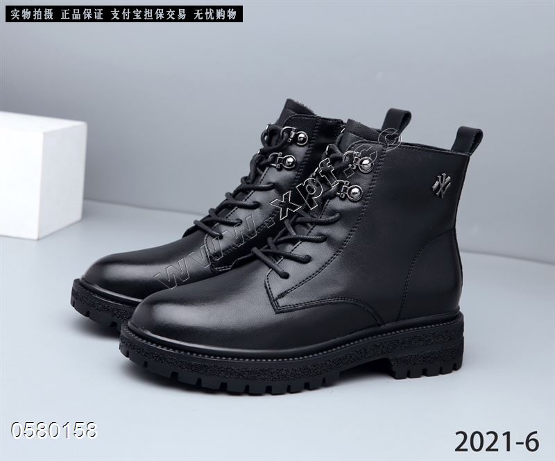 新款真皮时尚短靴2021-6
