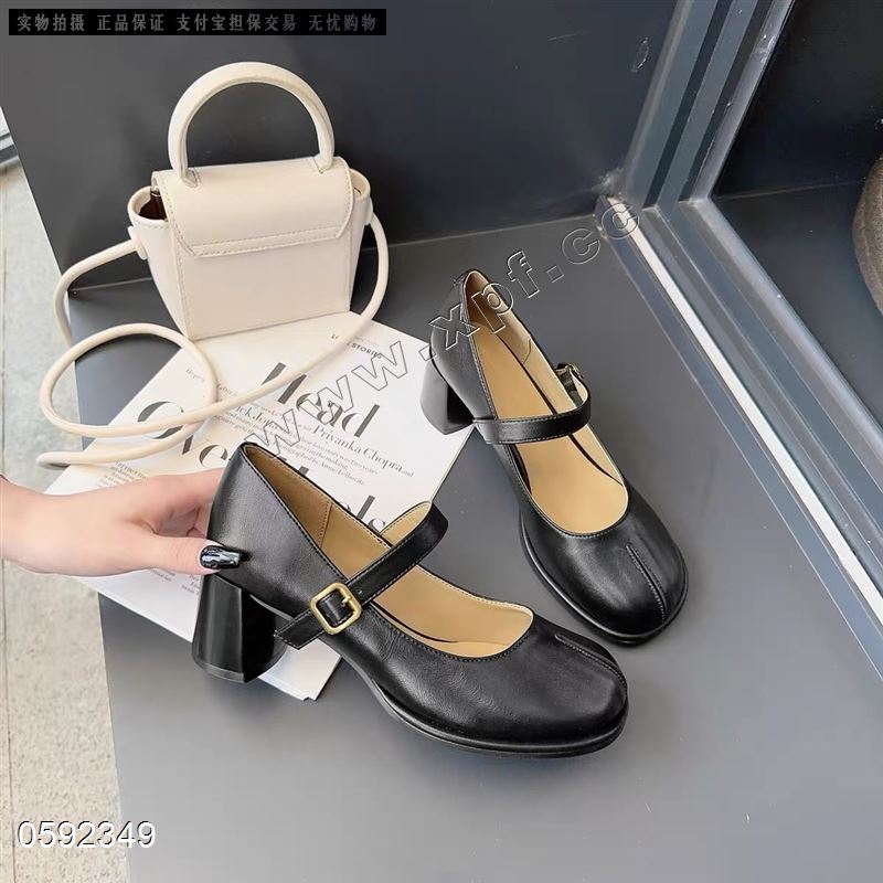 米诗思一字时尚单鞋76-3019(黑色棕色5-9米色666778)