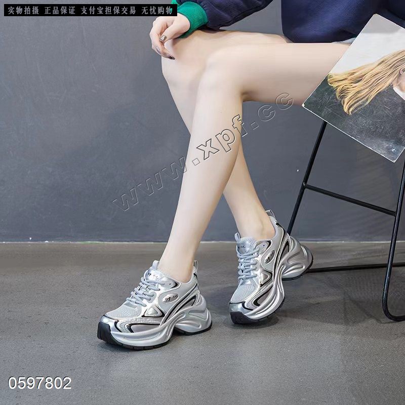 新款特材休闲鞋韩版个性潮牌运动鞋8601
