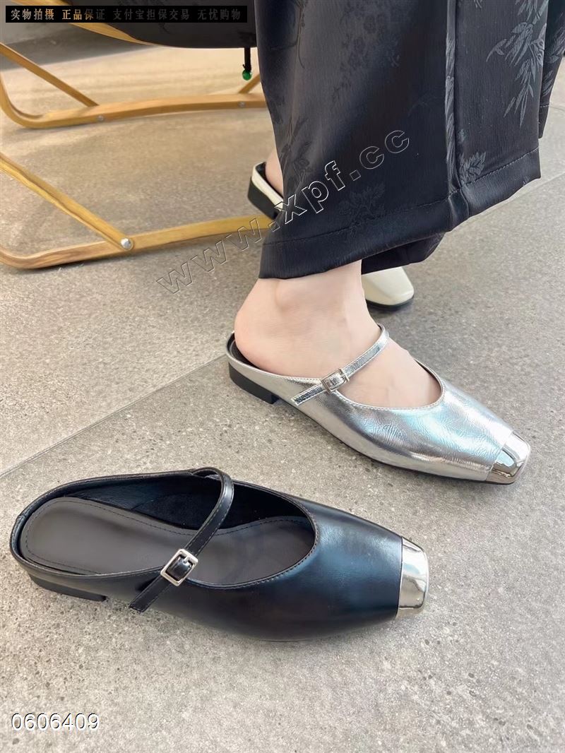 香港富贵鸟法式银色金属包头半拖鞋