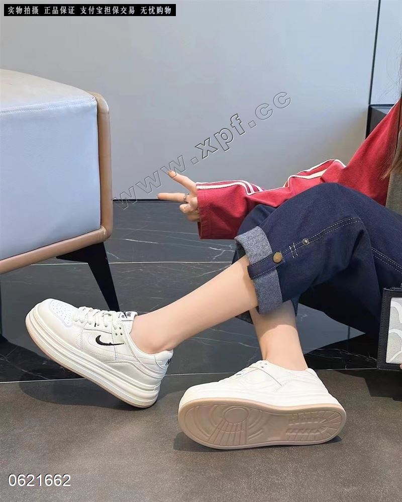 时尚休闲鞋
