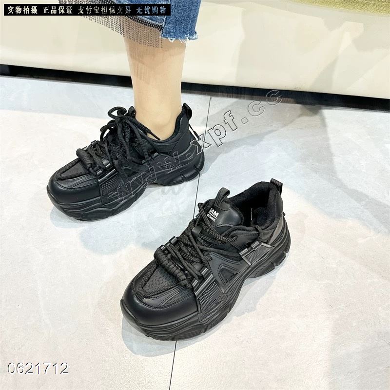 时尚休闲鞋