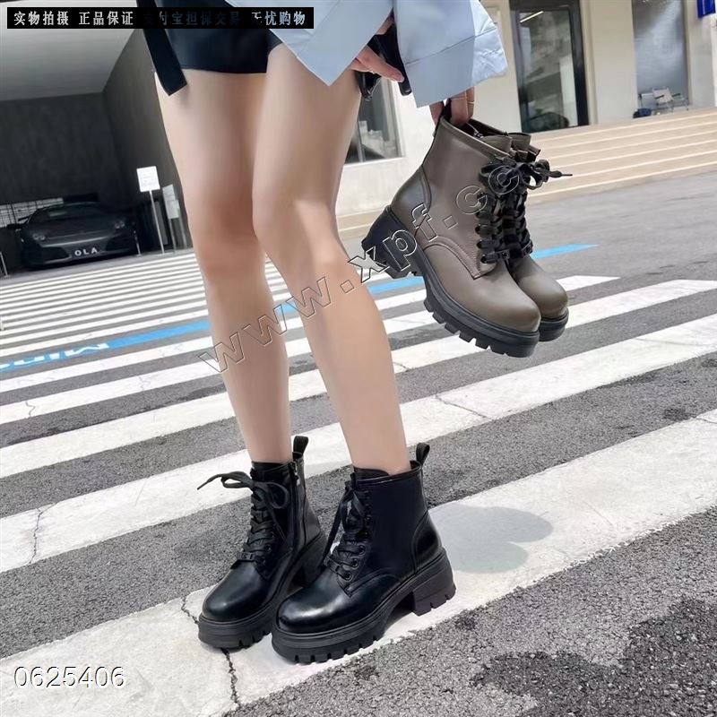 溥棉短靴