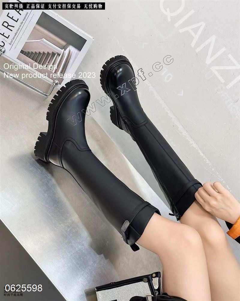 钎孜  鹿纤绒