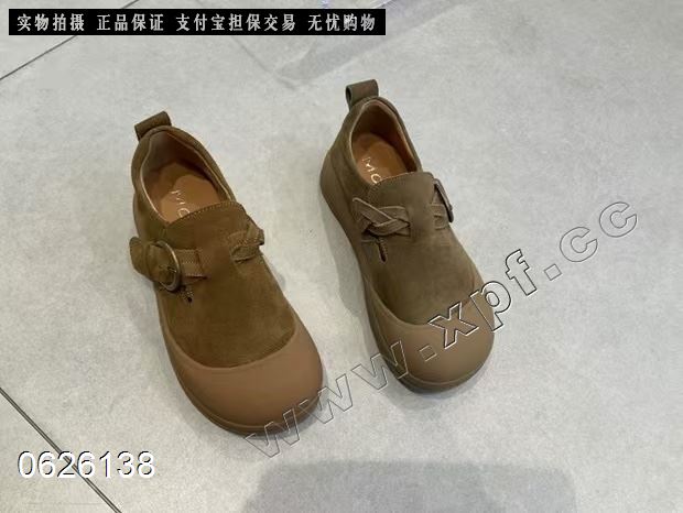 时尚休闲鞋