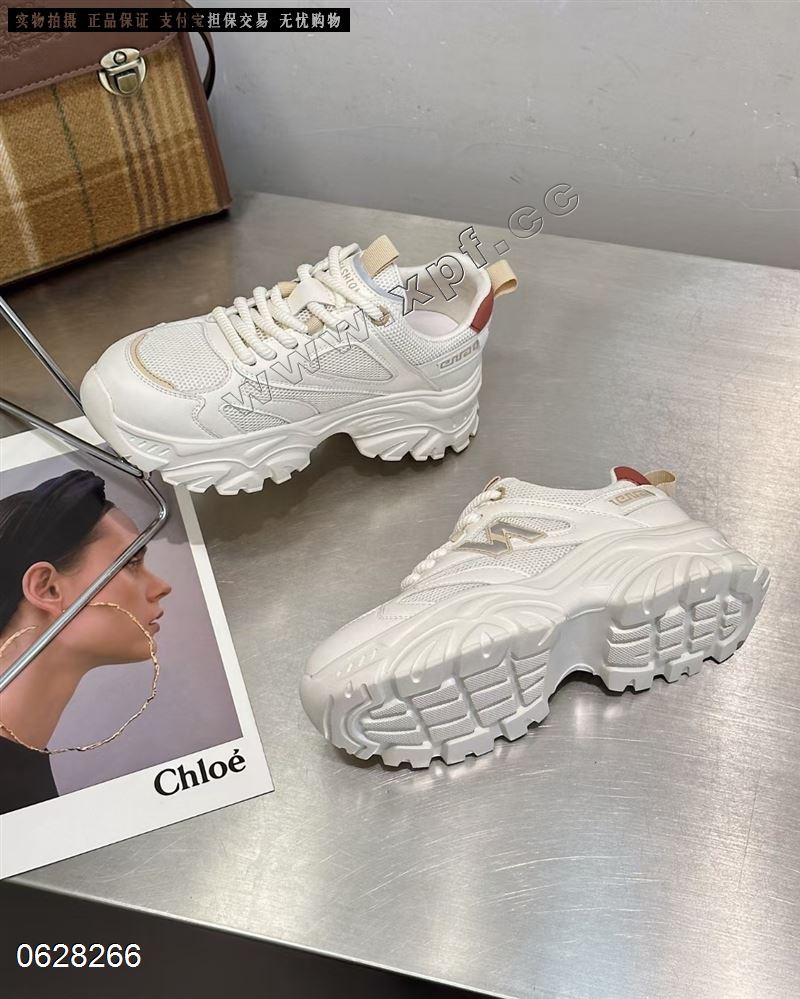 品牌休闲真皮，发泡底