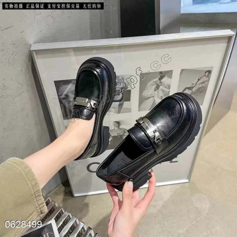 时尚单鞋