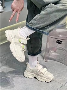 高挑