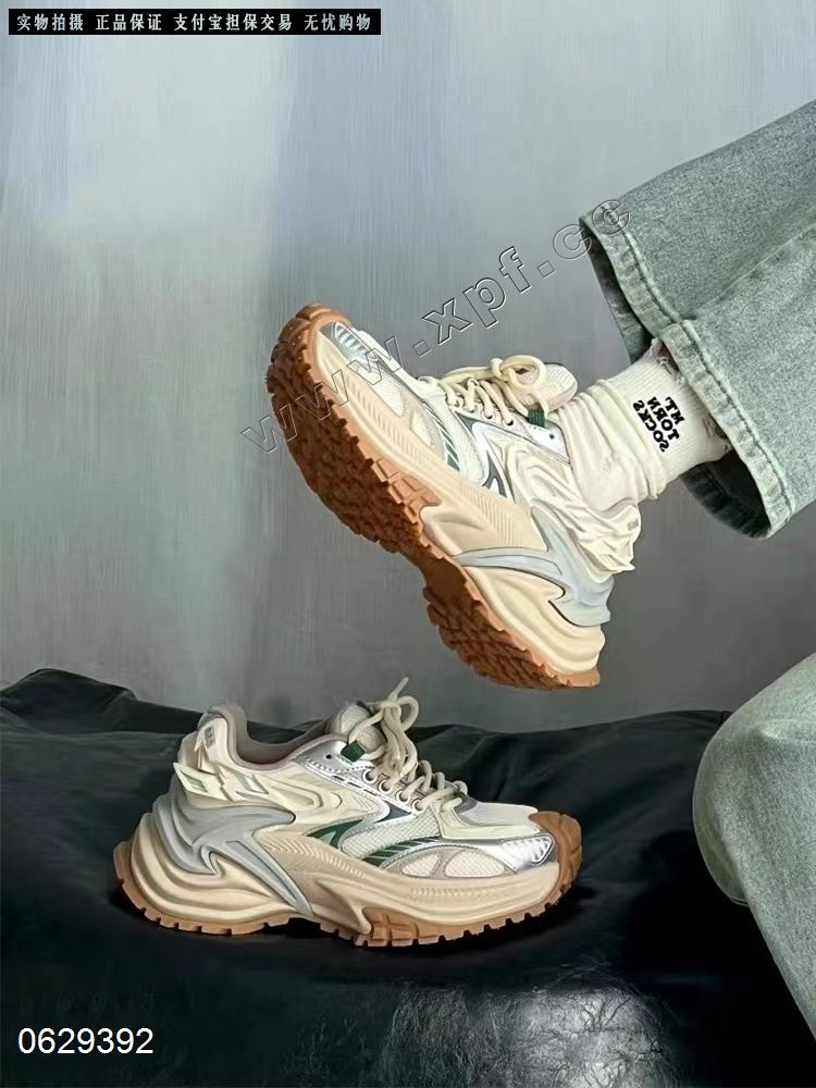 新款休闲鞋670