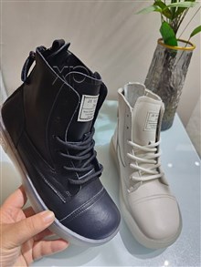 软底软面高帮休闲鞋