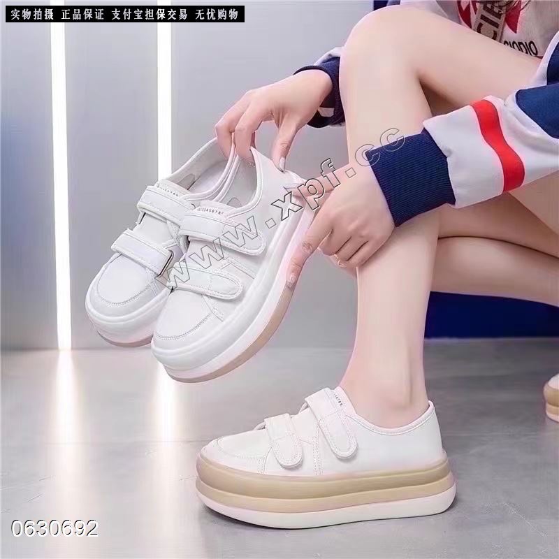 时尚休闲鞋