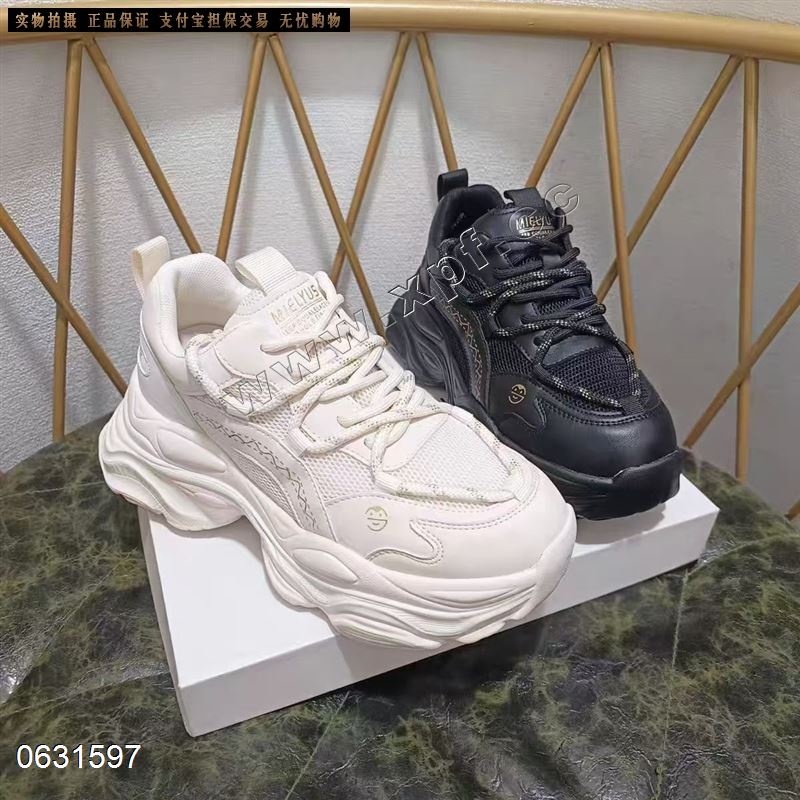 时尚休闲鞋