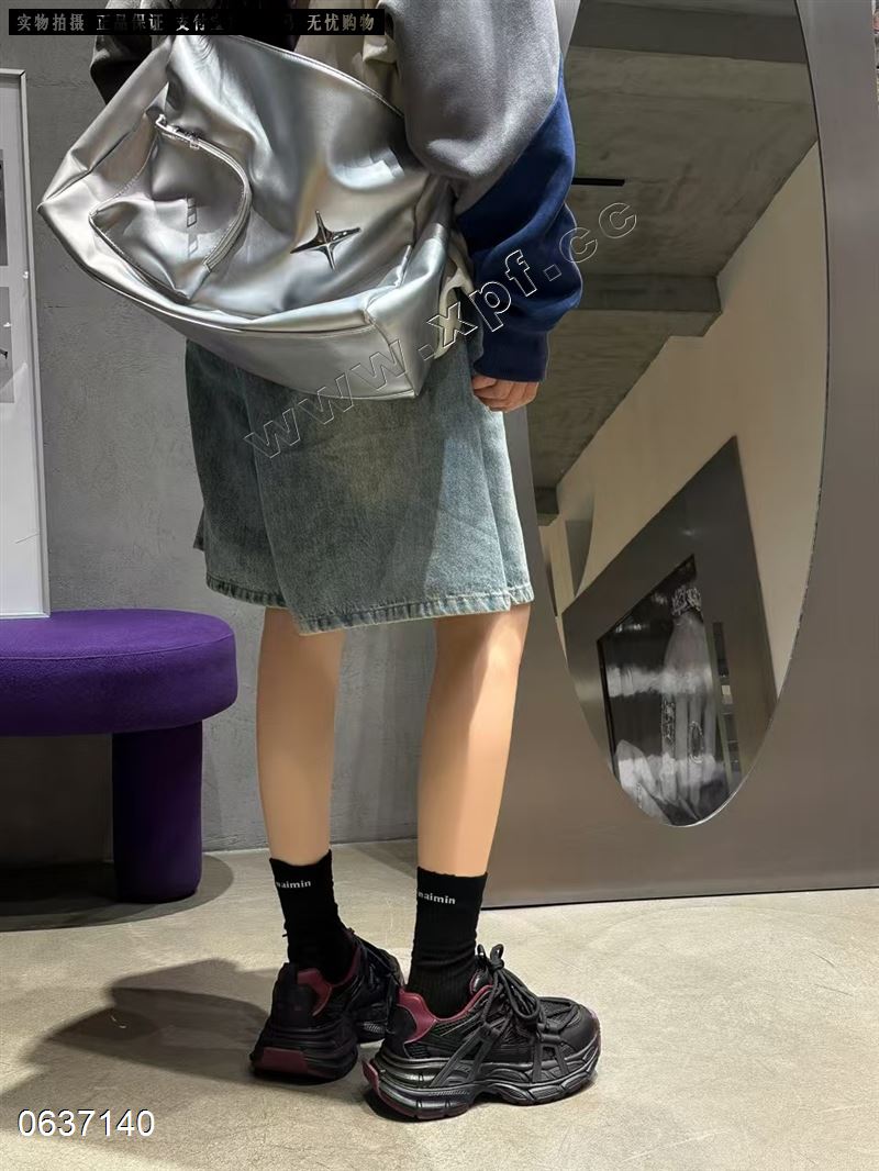 巨微