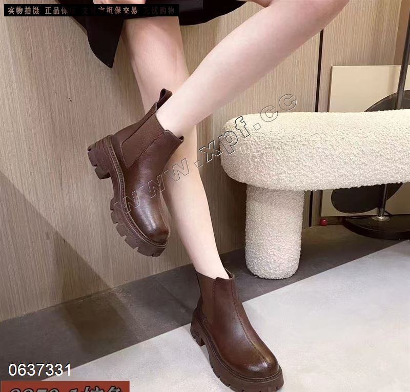 绒里短靴