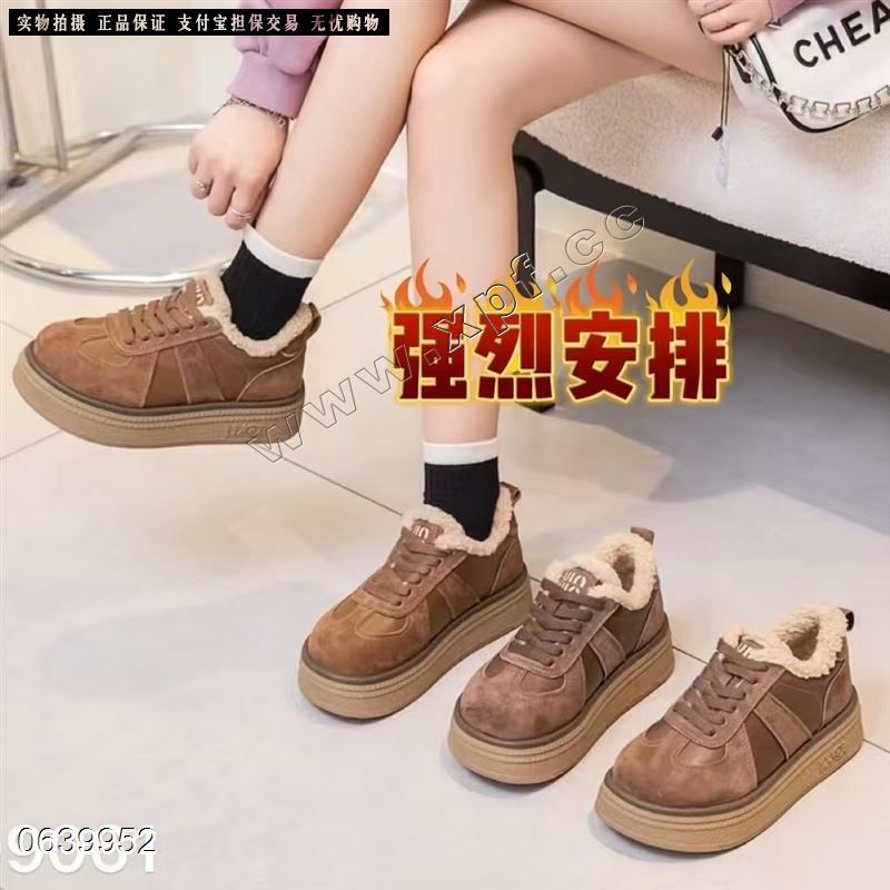 爆款羊羔毛休闲鞋