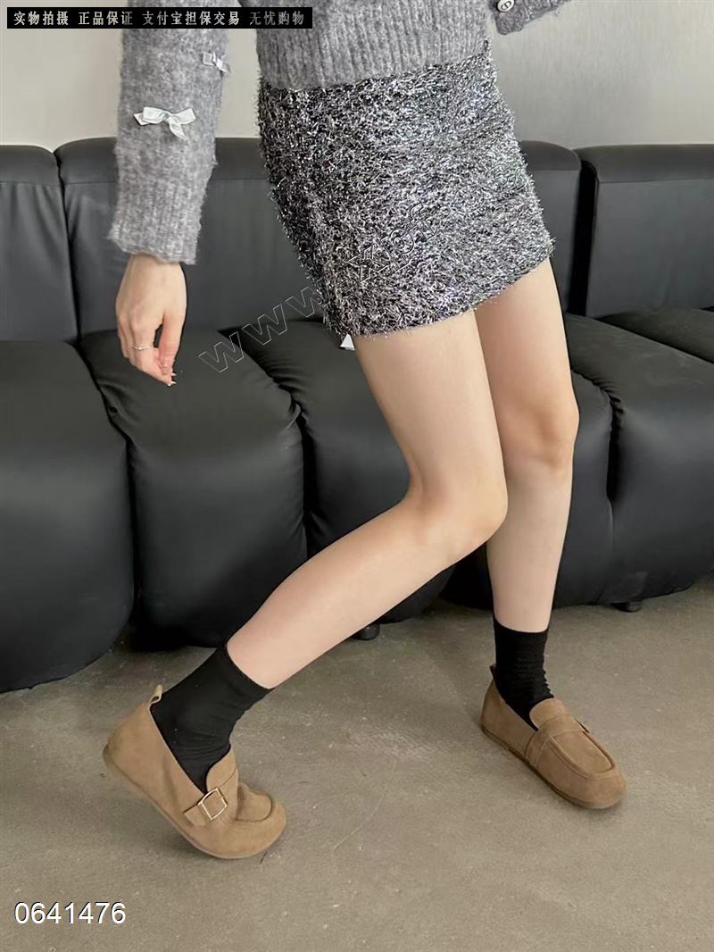 依依涵蓄