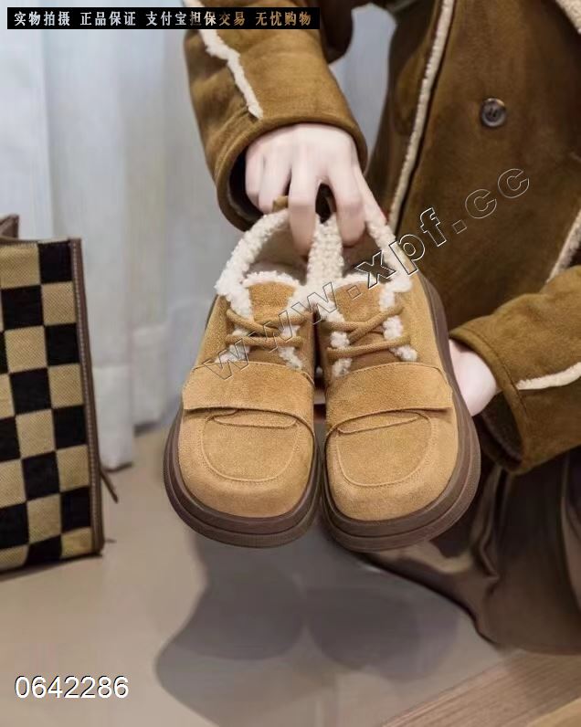 恋典853-1  沙色55578999000棕555999000特