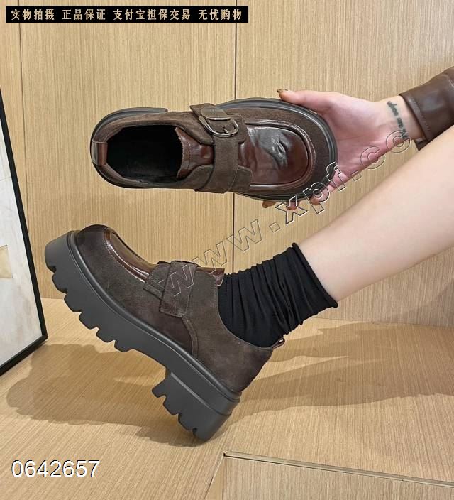 时尚单鞋