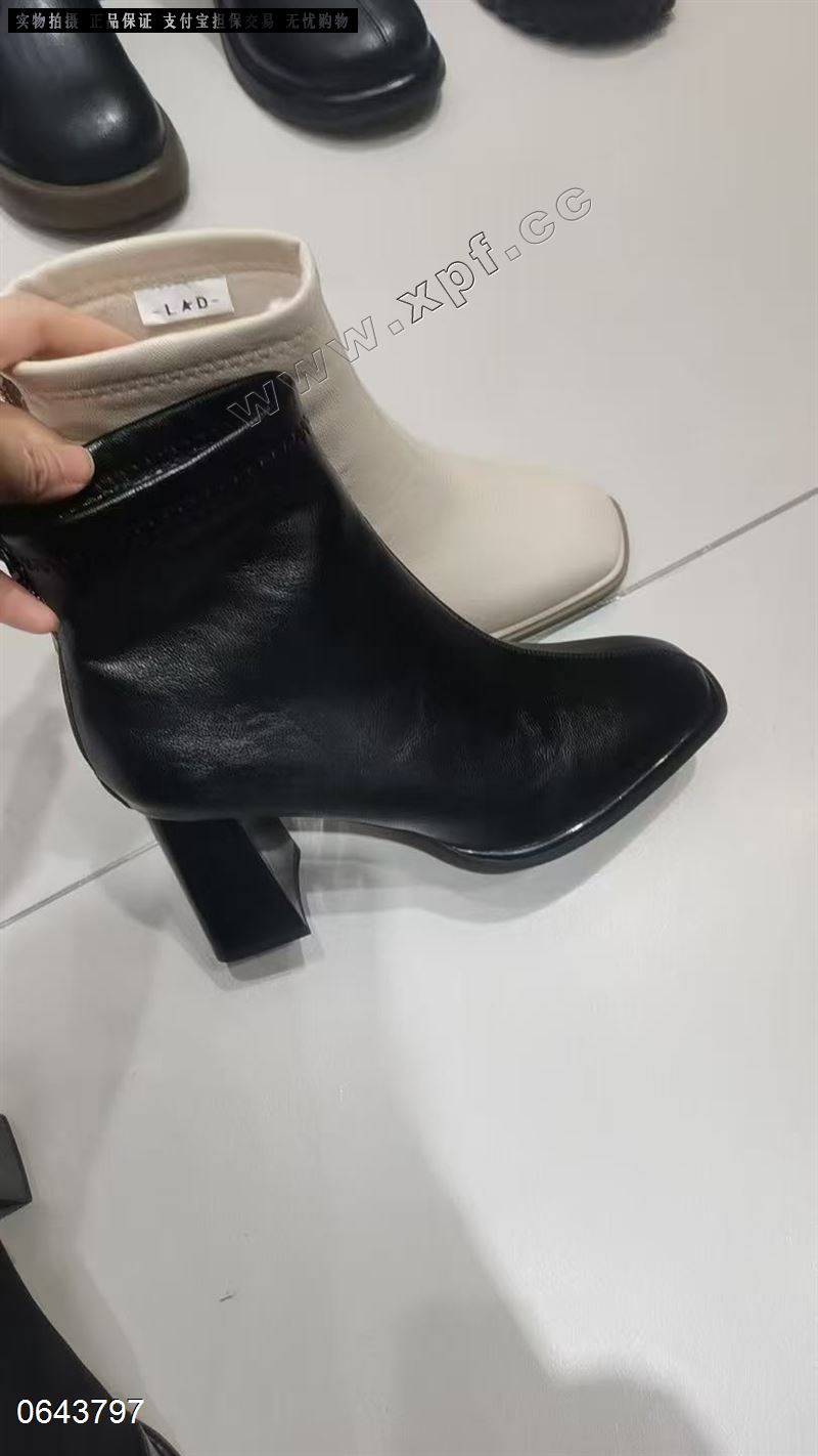 靓典  加棉