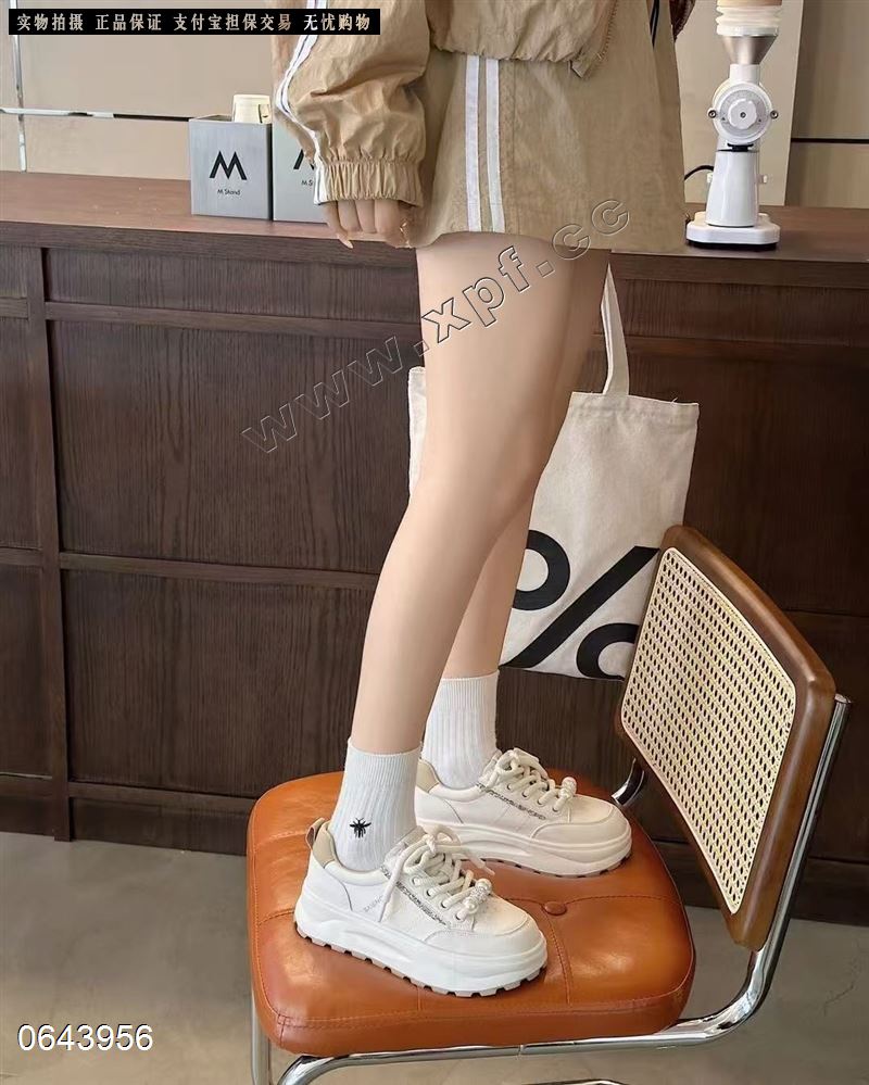 时尚休闲鞋