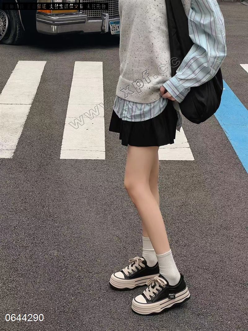 芮萨  加绒
