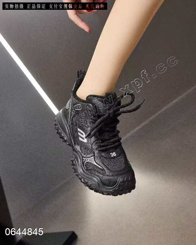 莱妮.诗顿  棉里
