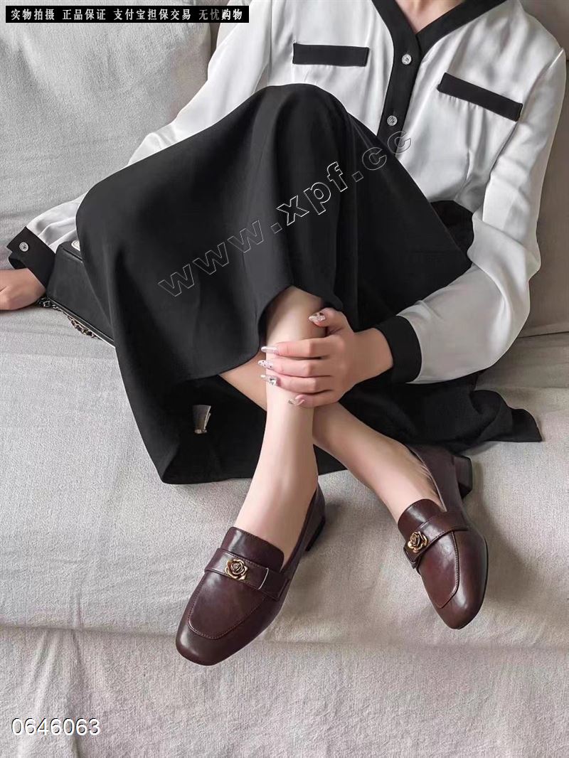 雅希妮丹8892   头层牛皮