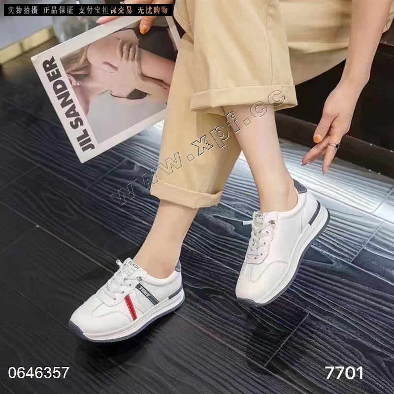 时尚阿甘鞋