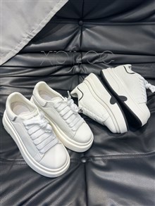 春款休闲吸磨底大白鞋5821