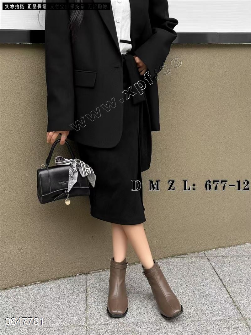 鞋艾雨意   绒里