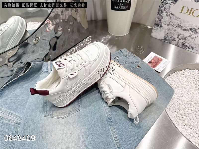 时尚休闲鞋