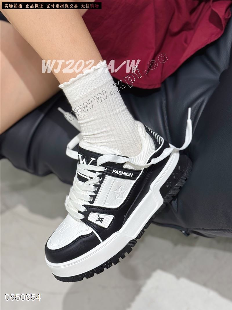 M998时尚休闲鞋88-23