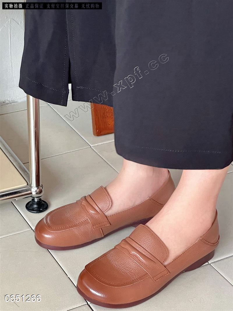头红蜻蜓品牌  头层牛皮 两穿妈妈鞋3031