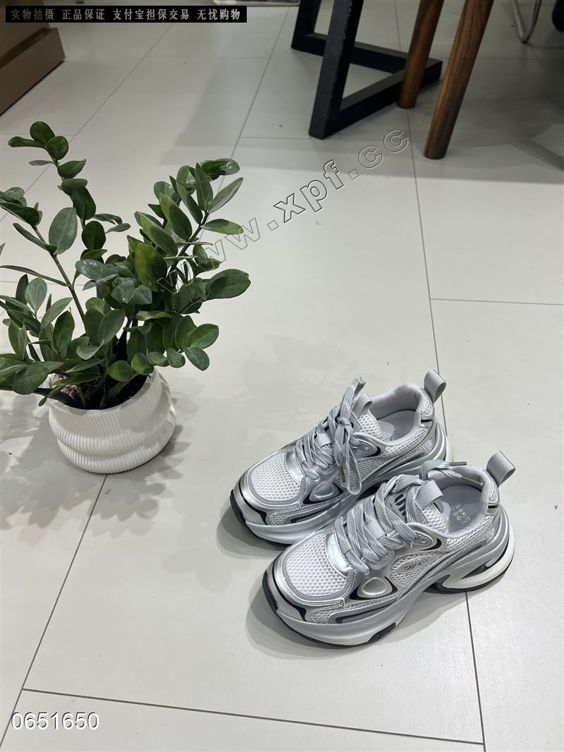 香草鸟235876