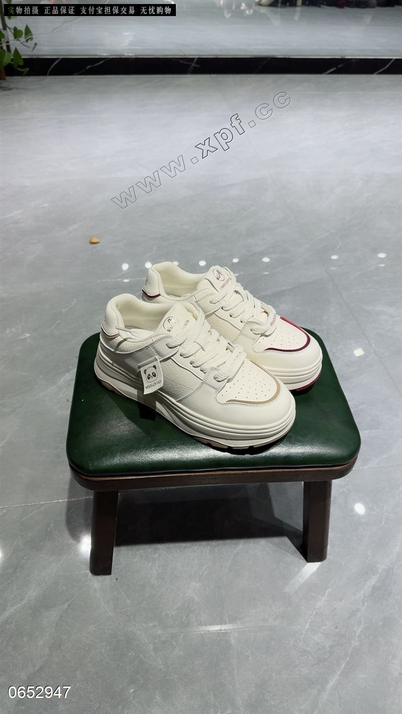 可爱美媚