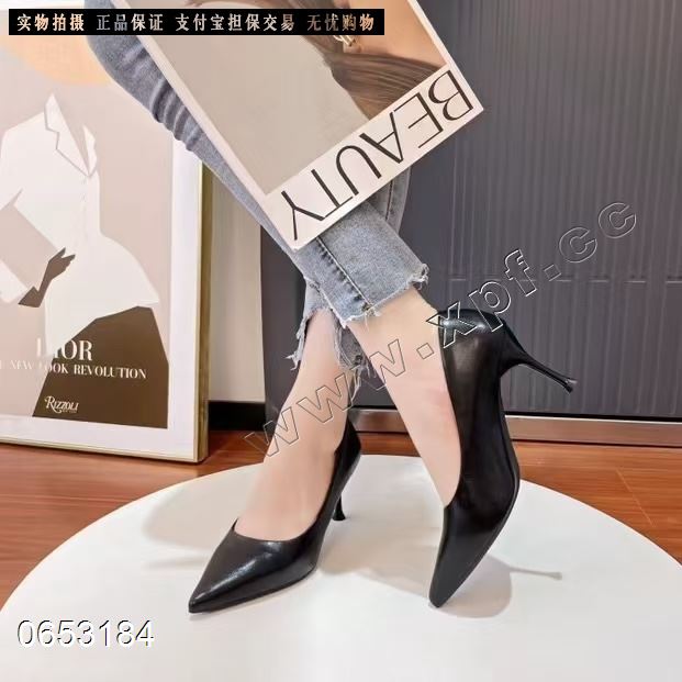 时尚单鞋