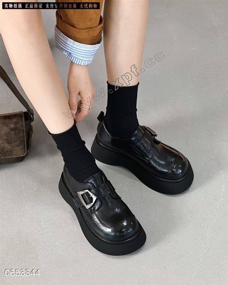 依佳依
