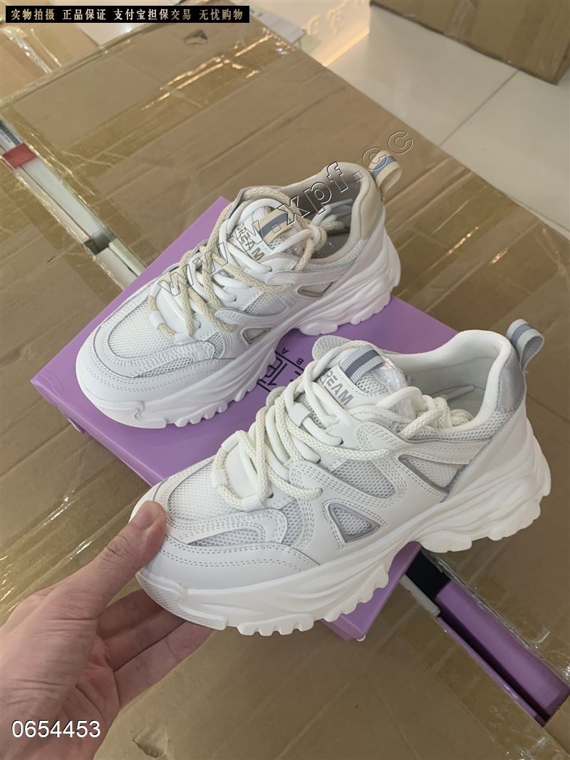 丽足百莉