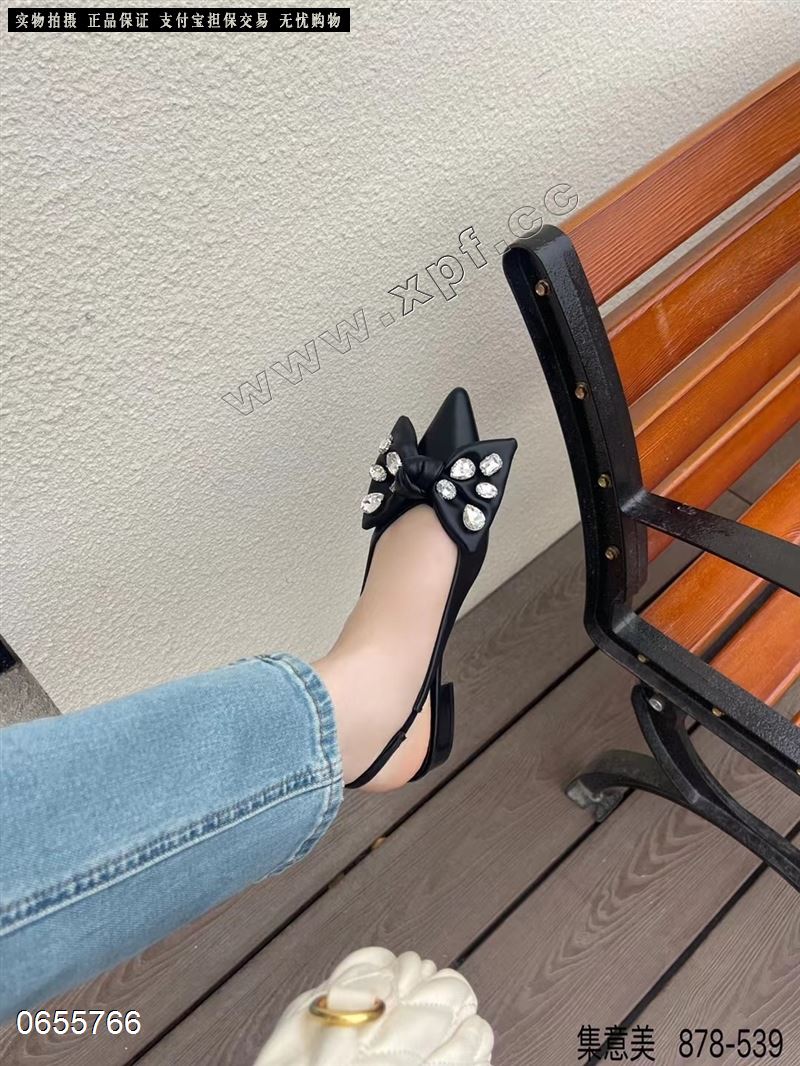 包头后空女凉鞋