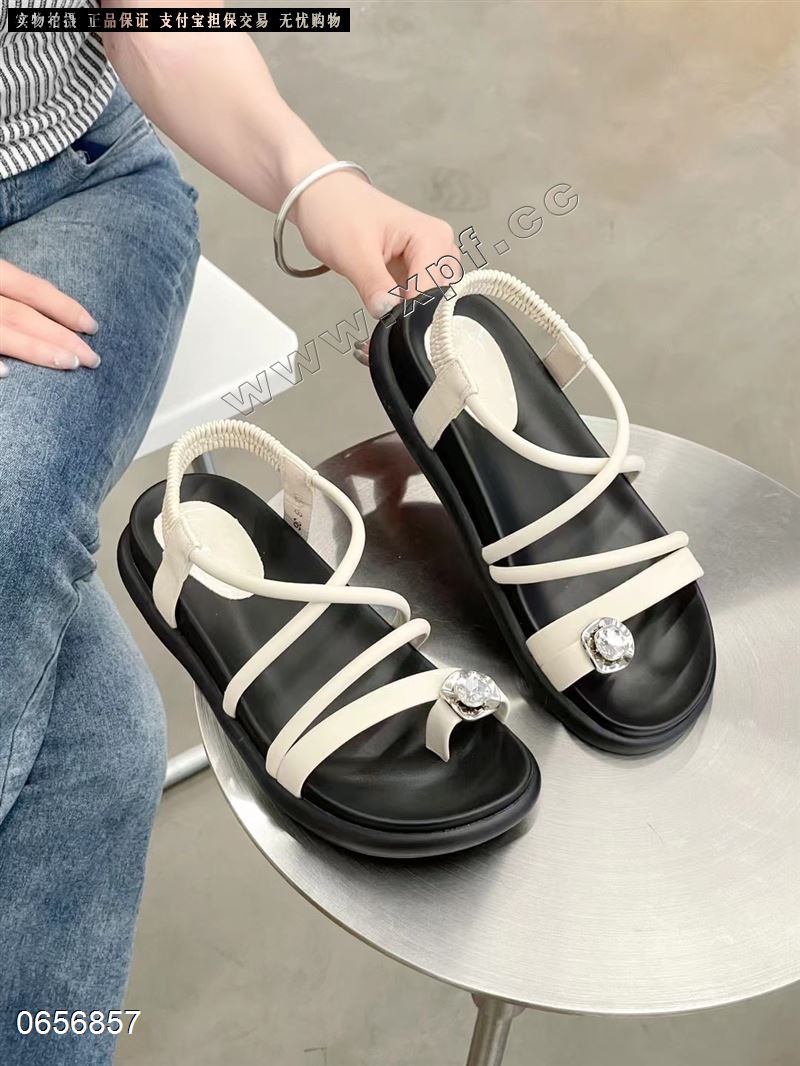 影贞妮628一8