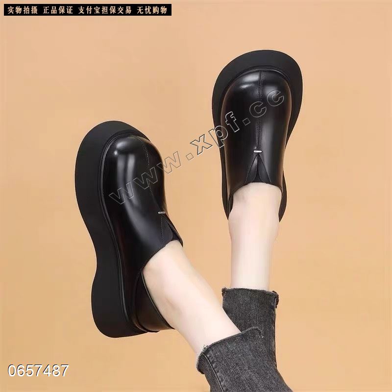 她他左右893