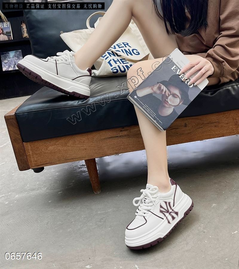 时尚休闲鞋Y3ZAF9932