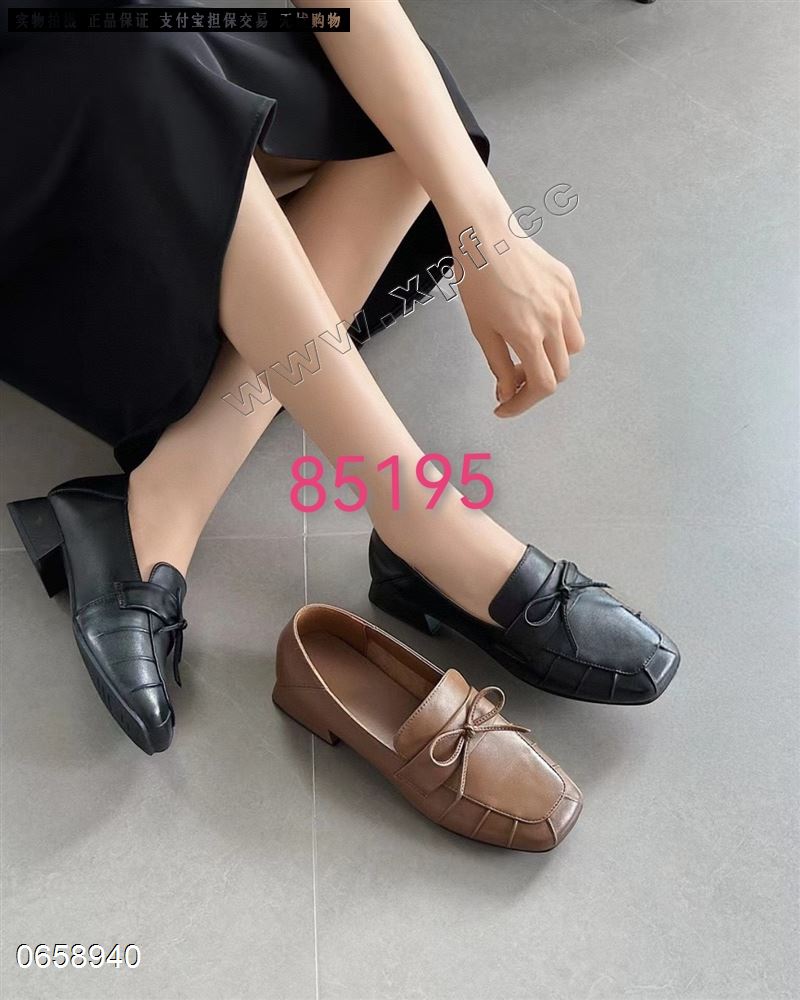 左右焦点003-85195  头层牛皮