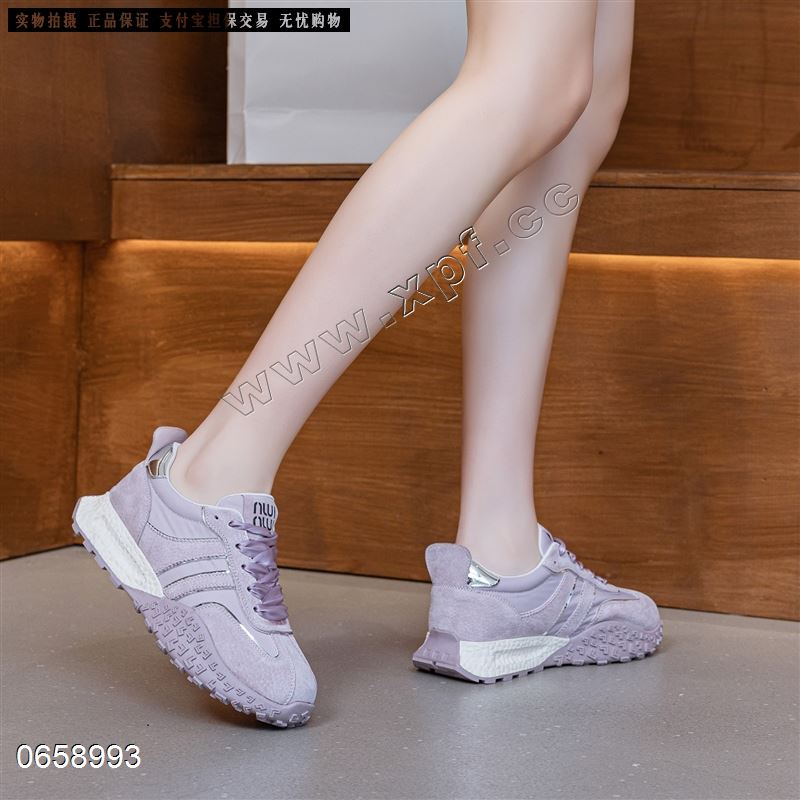 新款厚底运动休闲女鞋时尚百搭 8802