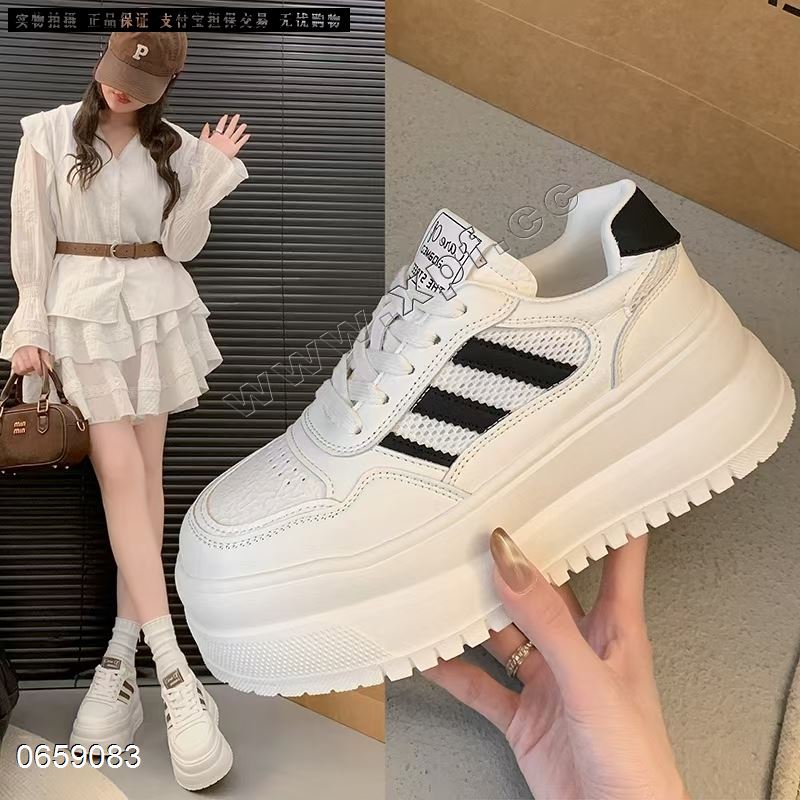 新款厚底休闲鞋8113一1