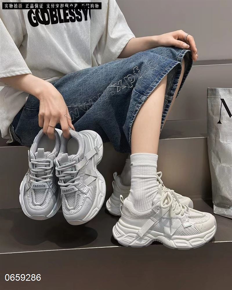 爱丽维斯