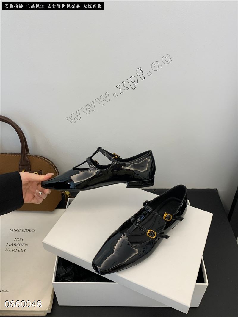 𝐁𝐀&𝐄𝐀 她她秀  267-6500