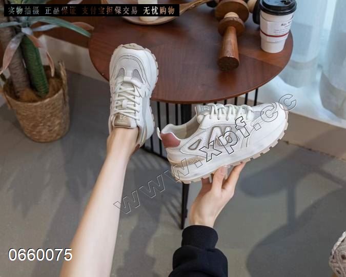 真皮透网休闲鞋6065