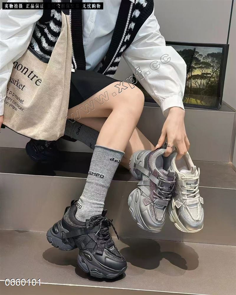 爱之足迹真皮老爹